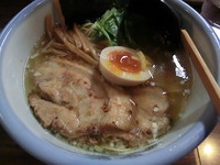 「ゆず塩　淡麗（850円）＋炙りチャーシュー（150円）」@AFURI 恵比寿の写真