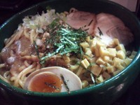 「まぜそば（大盛）＋ビール」@我流極旨らーめん 魁の写真