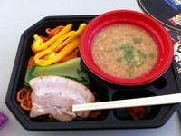 「RED RICE×参○伍　六本木乃風　女子盛り」@大つけ麺博2011の写真