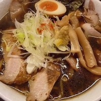 「肉そば極 醤油」@肉そば総本山 神保町 けいすけの写真