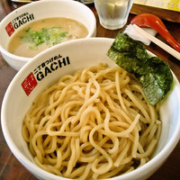 「鶏骨つけめん（中盛り：３００ｇサービス）　￥７５０」@二丁目 つけめん GACHIの写真