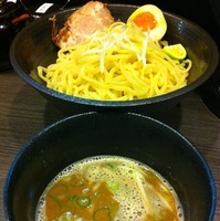 「魚介濃厚つけ麺中盛半熟味玉付き（￥850）」@麺処 虎鉄の写真