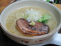 「淡塩（たんしお）土日限定　700円」@カフェバールナ 麺の部の写真