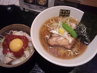 「【限定】アッサリトリソバ￥500＋チキンライス￥300」@トリシオブットイメン 井の庄の写真