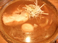 「中華そば+煮玉子　「650円+サービス」」@麺屋 遊助の写真