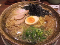 「荒磯のりラーメン８２０円」@越後秘蔵麺 無尽蔵 昭和家の写真