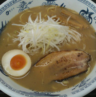 「とんこつ醤油ラーメン」@一気通貫 諏訪インター店の写真