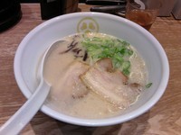 「東京豚骨BASE豚骨プレーン」@TOKYO 豚骨 BASE MADE by 博多一風堂 ecute品川サウス店の写真