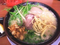 「極み鶏・味玉」@横浜家系ラーメン 松田家 上福岡店の写真