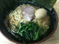 「ラーメン＋半熟味玉＋のり（￥600＋￥100＋￥100）」@麺処 52の写真