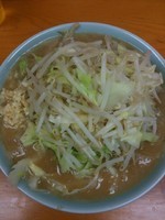 「ラーメン＋野菜＋ニンニク」@ラーメン二郎 新橋店の写真