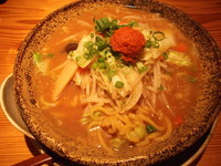 「野菜辛味噌らーめん（太麺）870円」@越後秘蔵麺 無尽蔵 佐野家の写真