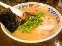 「博多長浜らーめん」@ハングリードラゴンの写真