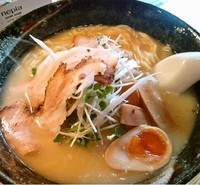 「とんこつ中華そば(590円)」@麺屋 めん作の写真