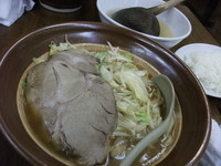 「特製みそらーめん＋半ライス」@ラーメン 東横 笹口店の写真
