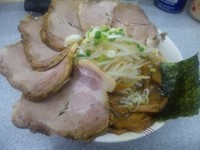 「チャーシュー麺大盛(ﾗﾝﾁ無料)￥９００」@らうめん原価堂の写真