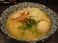 「濃厚鶏そば＋味玉＋替玉　750+100+100=950円」@鶏そば 一瑳の写真