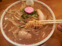 「味噌ラーメン＋玉子」@ラーメンさんぱち お茶の水店の写真