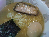 「支那そば+煮玉子無料サービス」@支那そば 糀家の写真