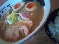 「漬玉中華そば＋小ライス」@重厚煮干中華そば 大ふく屋の写真