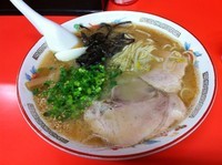 「みんずラーメン大盛750円」@珉子 小倉店の写真