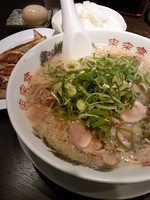 「ギョーザ定食880＋味玉100」@来来亭 町田木曽店の写真