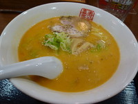 「赤ラーメン」@中華厨房 寿がきや 名古屋エスカ店の写真