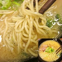 「とろり白湯塩らーめん　800円」@塩専門 ひるがお 東京駅店の写真