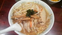 「醤油ラーメン」@ビックラーメン 虎ノ門店の写真