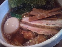 「特脇醤油らーめん」@らーめん 美学屋の写真