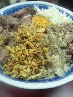 「汁なし（ほぐし豚入り）」@らーめん豚喜 川口店の写真