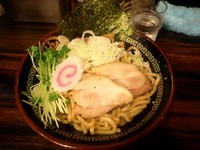 「味麺(背脂少なめ、ネギ多め)＋魚粉」@丸め～背脂煮干～の写真