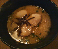 「くーらーめん＋味玉」@海月の写真