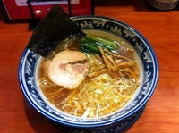 「龍神醤油らーめん550+からあげセット350」@龍神麺 牛久店の写真