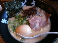 「きんかラーメン・細麺＋味玉子（￥700＋￥100）」@元祖きんかどう 座間本店の写真