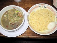 「つけ麺中盛り　750円＋ゆで玉子　50円」@中華そば つし馬の写真