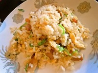 「坦々麺と半チャーハン　￥１０５０」@精華楼の写真