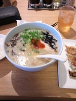 「赤丸餃子ランチ850円＋替え玉無料」@博多一風堂 大宮店の写真