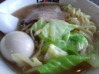 「五香ラーメン＋味玉」@13湯麺の写真