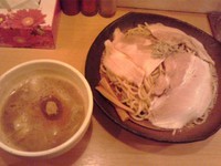 「とろ肉つけ麺（大盛り）　900円」@とろ肉つけ麺 魚とんの写真