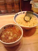 「つけめん　880円」@つじ田 神田御茶ノ水店の写真