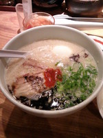 「赤丸ランチ850円＋たまご無料＋替え玉120円」@博多一風堂 上野広小路店の写真