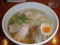 「端麗中華ワンタン麺（６００円）本日特別価格」@麺処 芳たけの写真