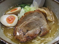 「味玉らーめん」@三角屋 暖 -DAN-の写真