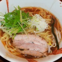 「醤油らーめん（700円）」@旬麺しろ八の写真