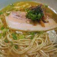 「塩ラーメン　750円」@アイバンラーメンPlusの写真