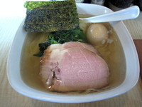 「塩らーめん+ハーフチャーシュー+奥久慈自然卵の半熟味付卵」@菜の写真