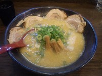 「正油チャーシュー（麺大盛）」@京都背脂らーめん こっとりの写真