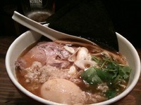 「ワハハ特製煮干そば 900円（背脂普通）」@中華そば ムタヒロの写真