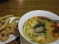 「バミー ギョクン トムヤム＋カッムー」@ゲウチャイ 横浜クイーンズイースト店の写真